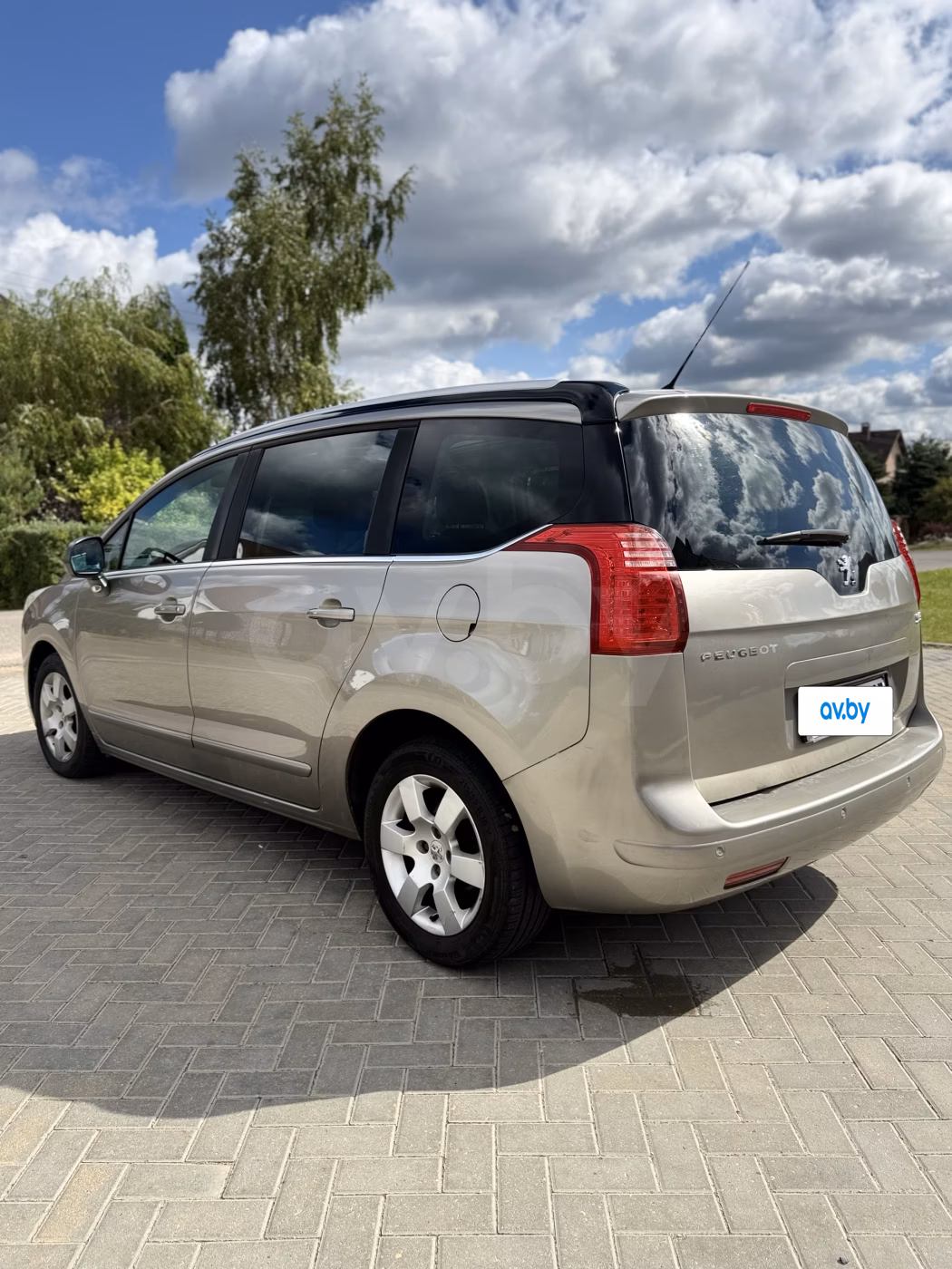 Peugeot 5008 фото 14