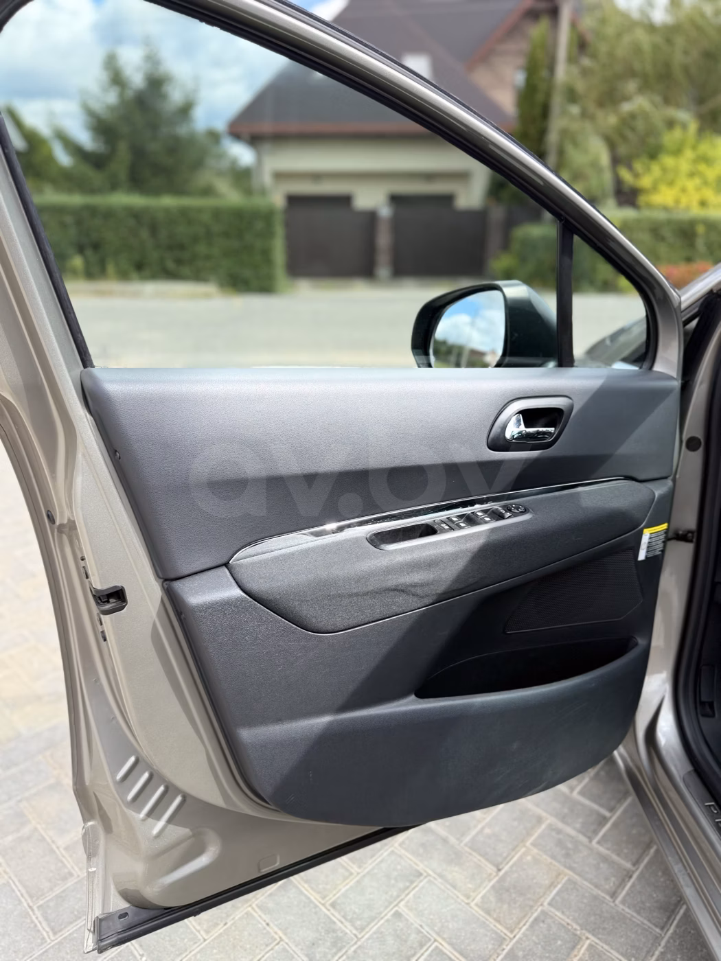 Peugeot 5008 фото 18