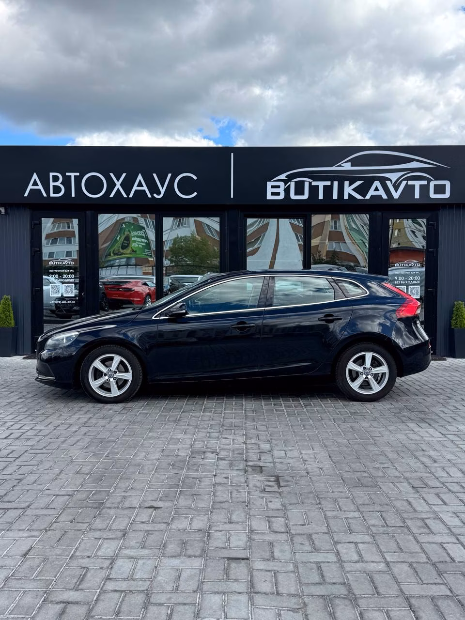 Volvo V40 фото 8
