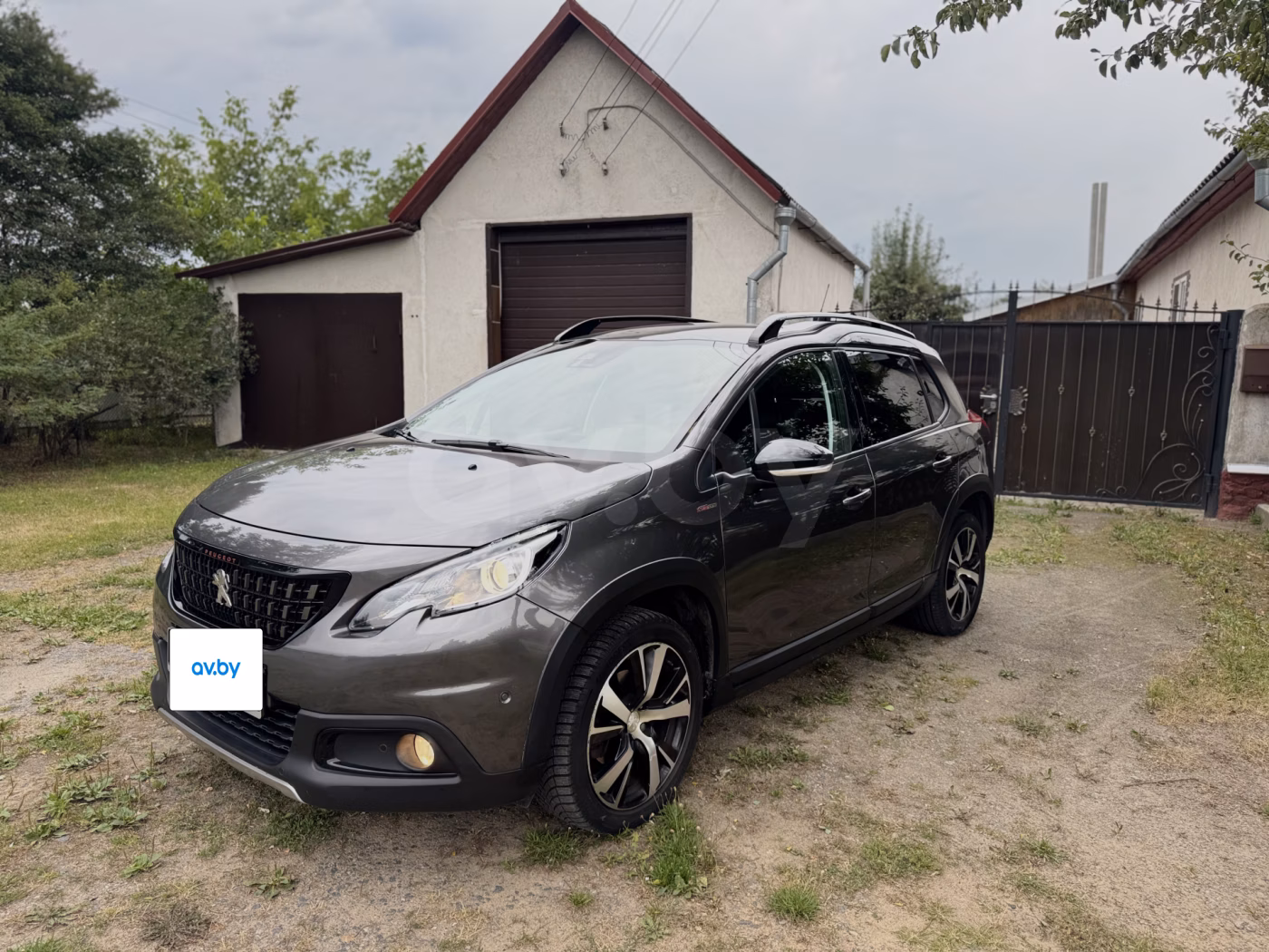 Peugeot 2008 фото 3