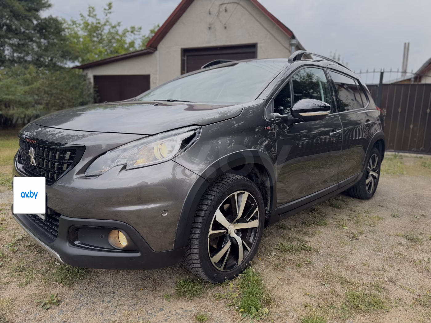 Peugeot 2008 фото 4