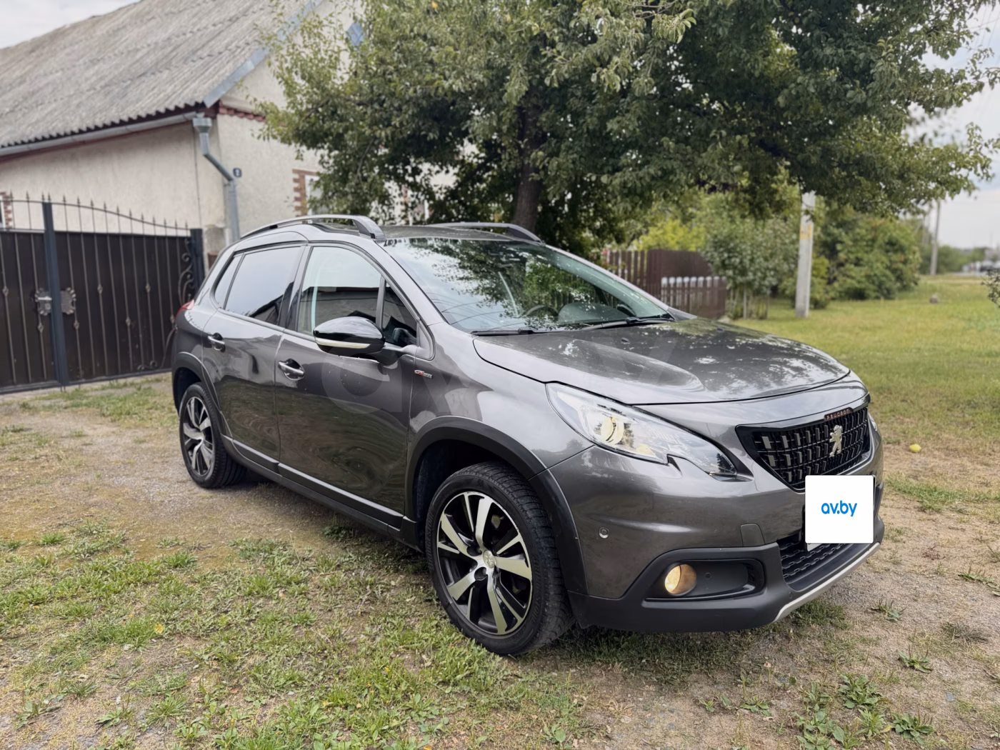 Peugeot 2008 фото 7