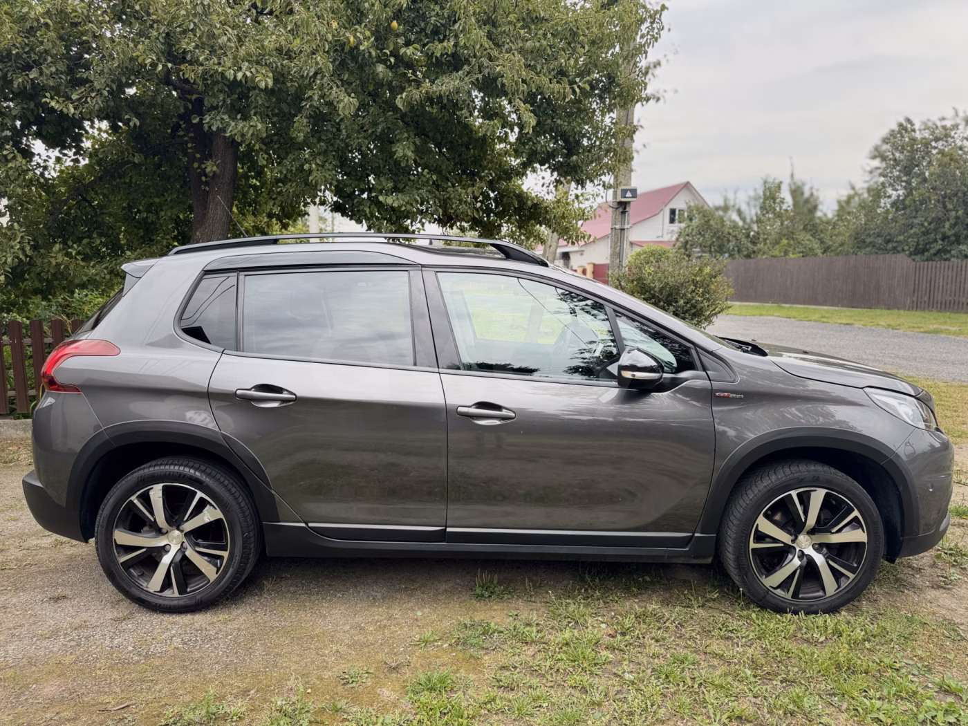 Peugeot 2008 фото 9