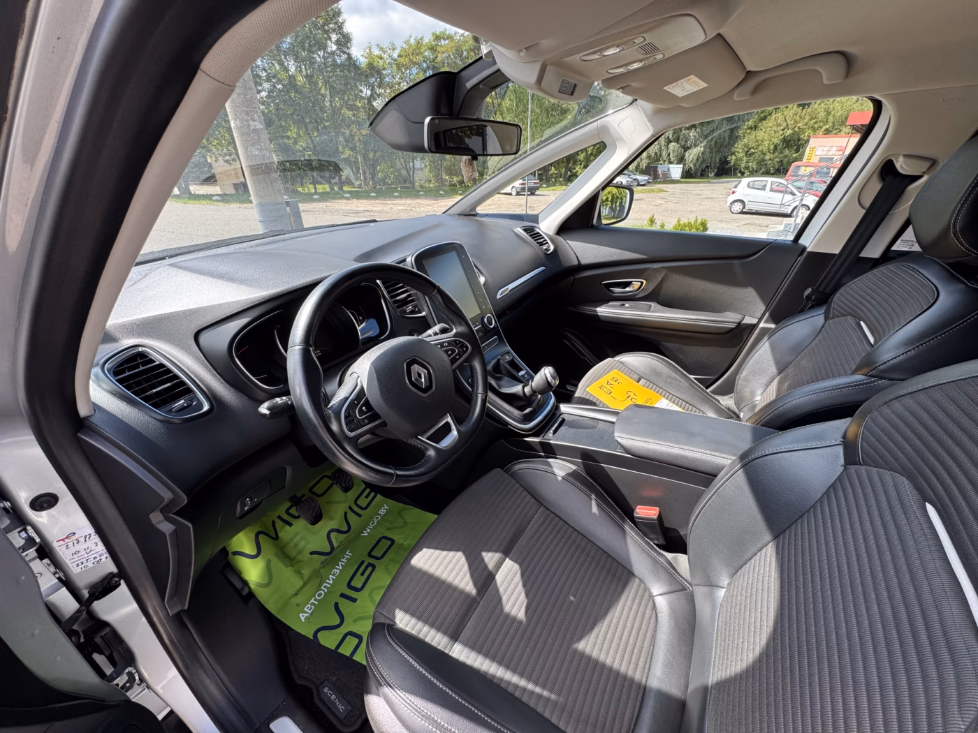 Renault Scenic фото 9