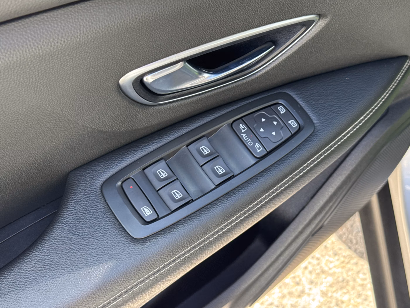 Renault Scenic фото 12