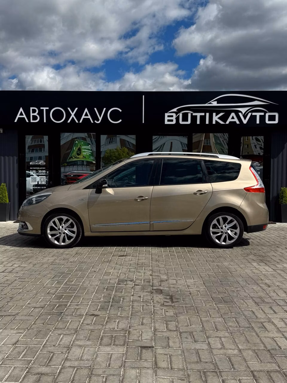 Renault Scenic фото 8