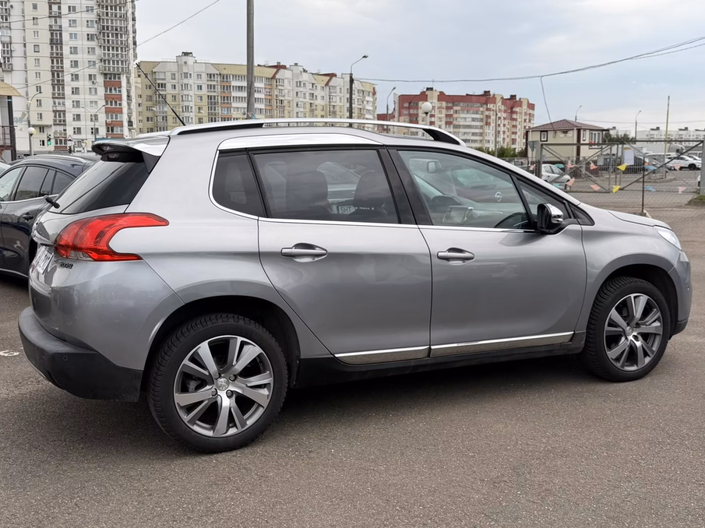 Peugeot 2008 фото 8