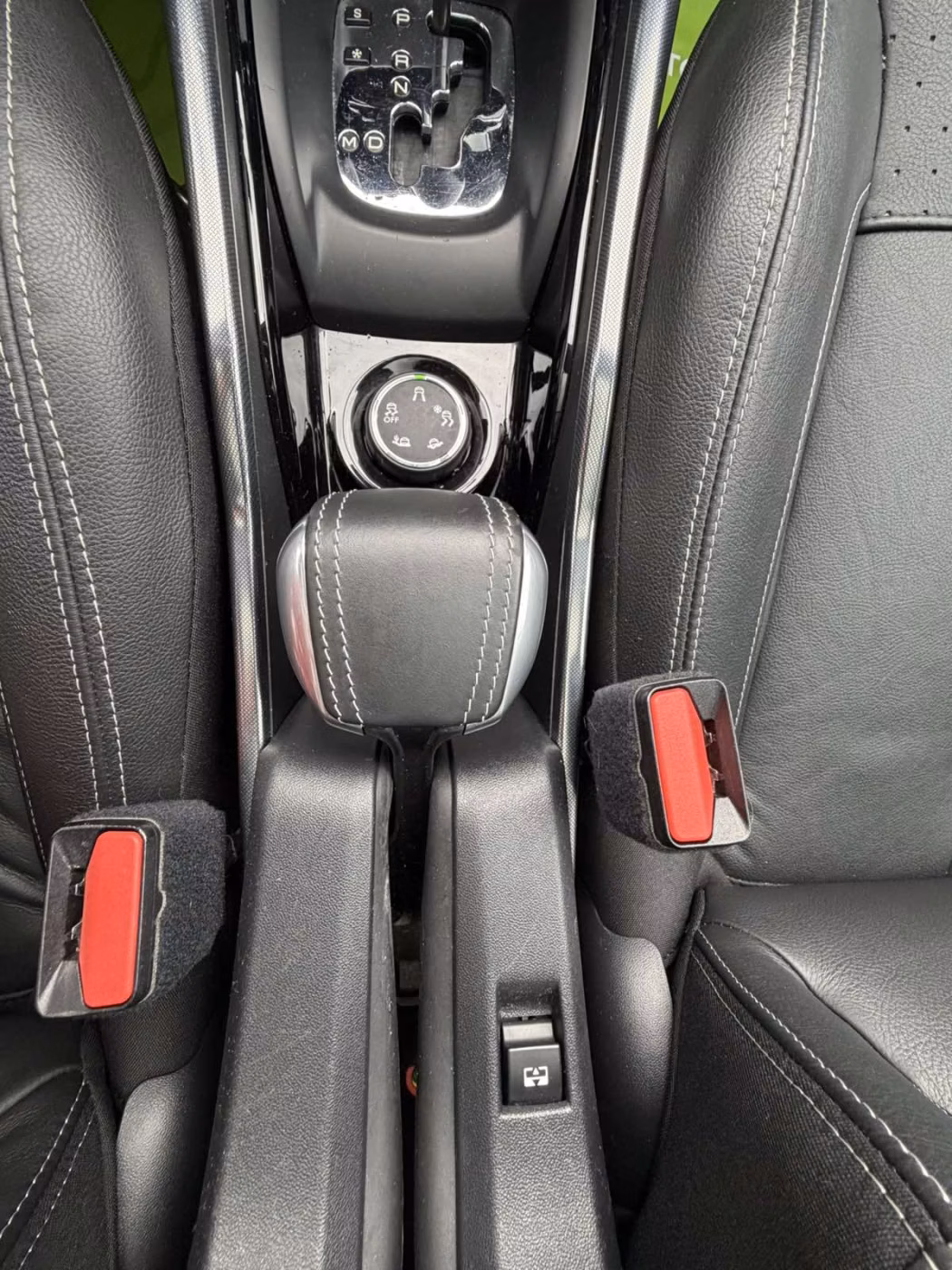 Peugeot 2008 фото 16