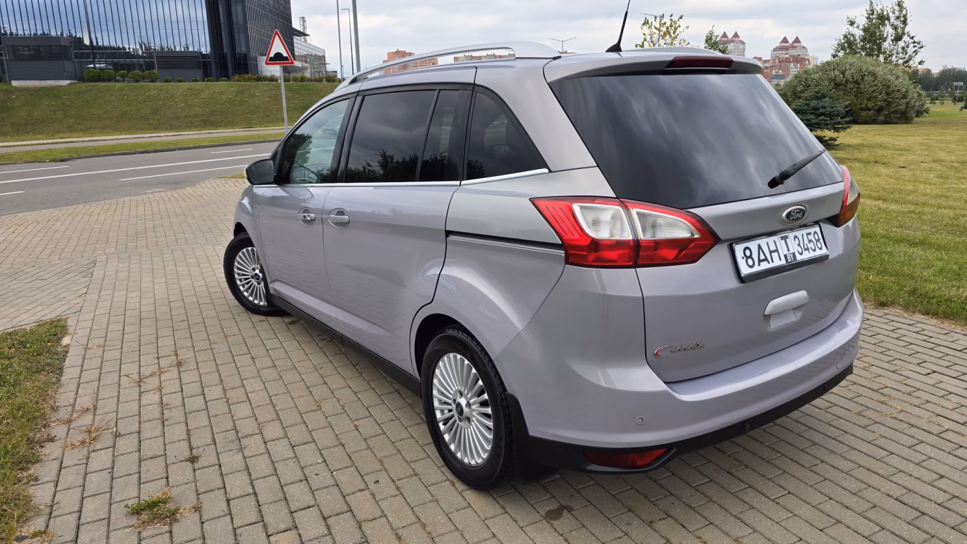 Ford Grand C-Max фото 4