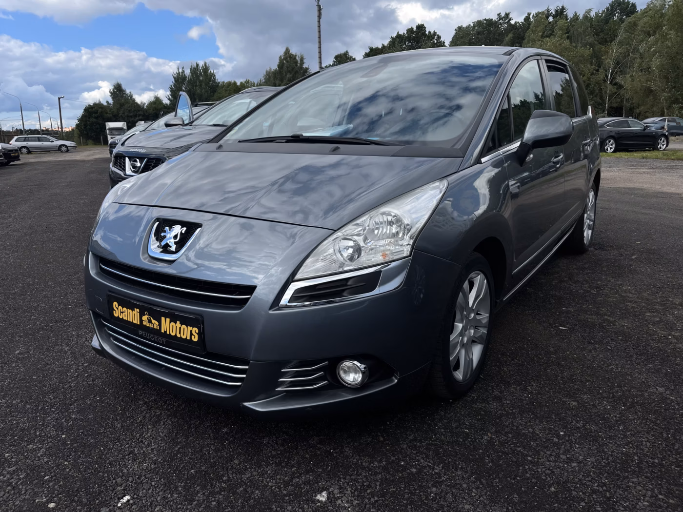 Peugeot 5008