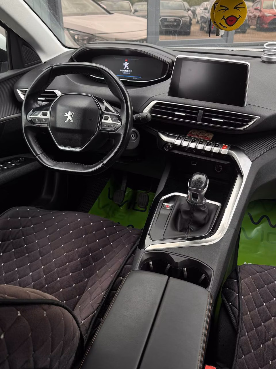 Peugeot 3008 фото 12