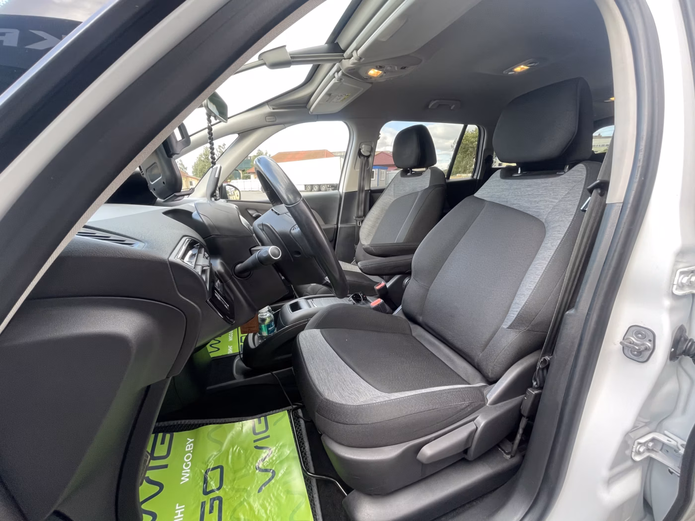 Citroen C4 Spacetourer фото 9