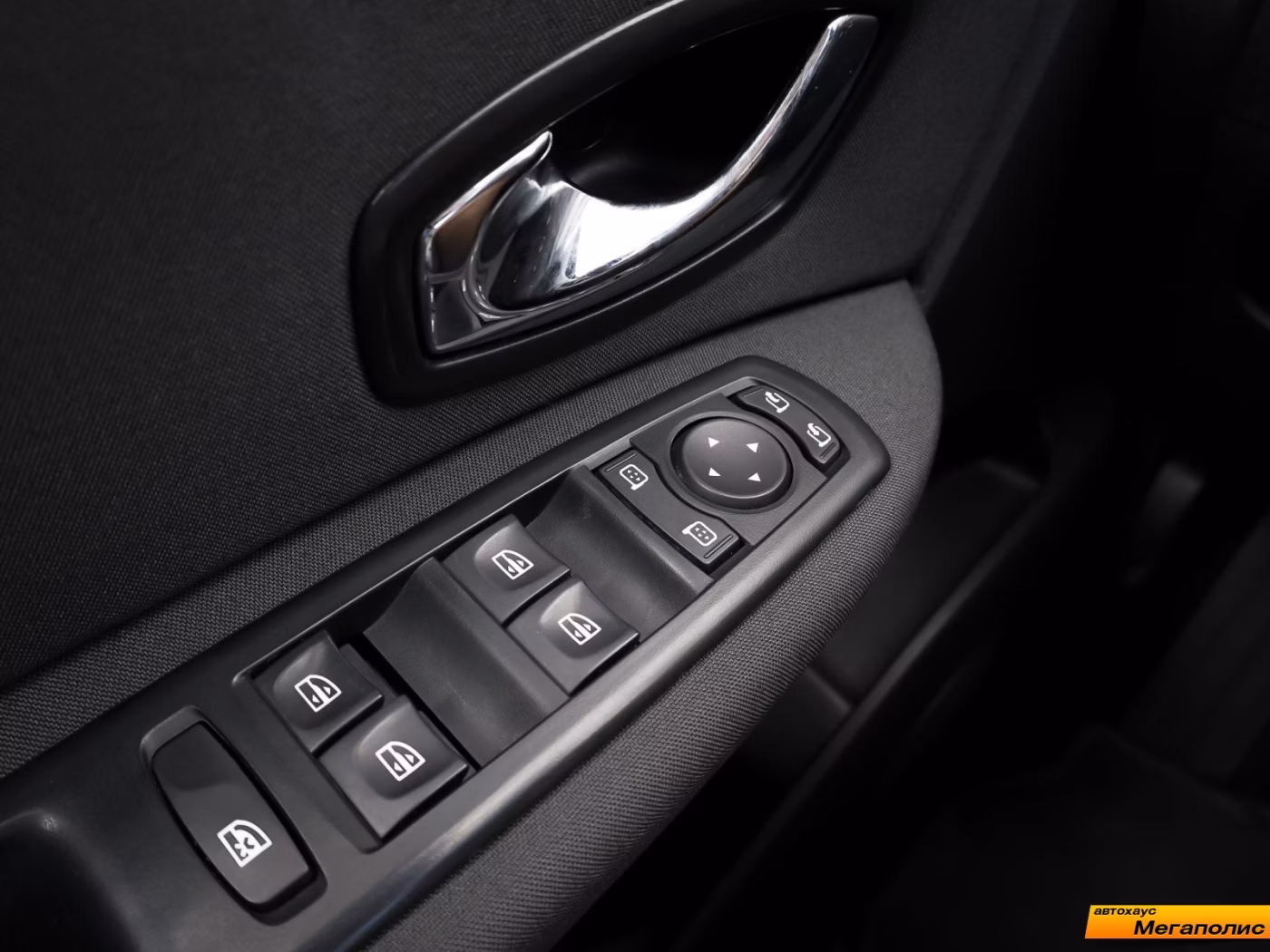 Renault Scenic фото 12