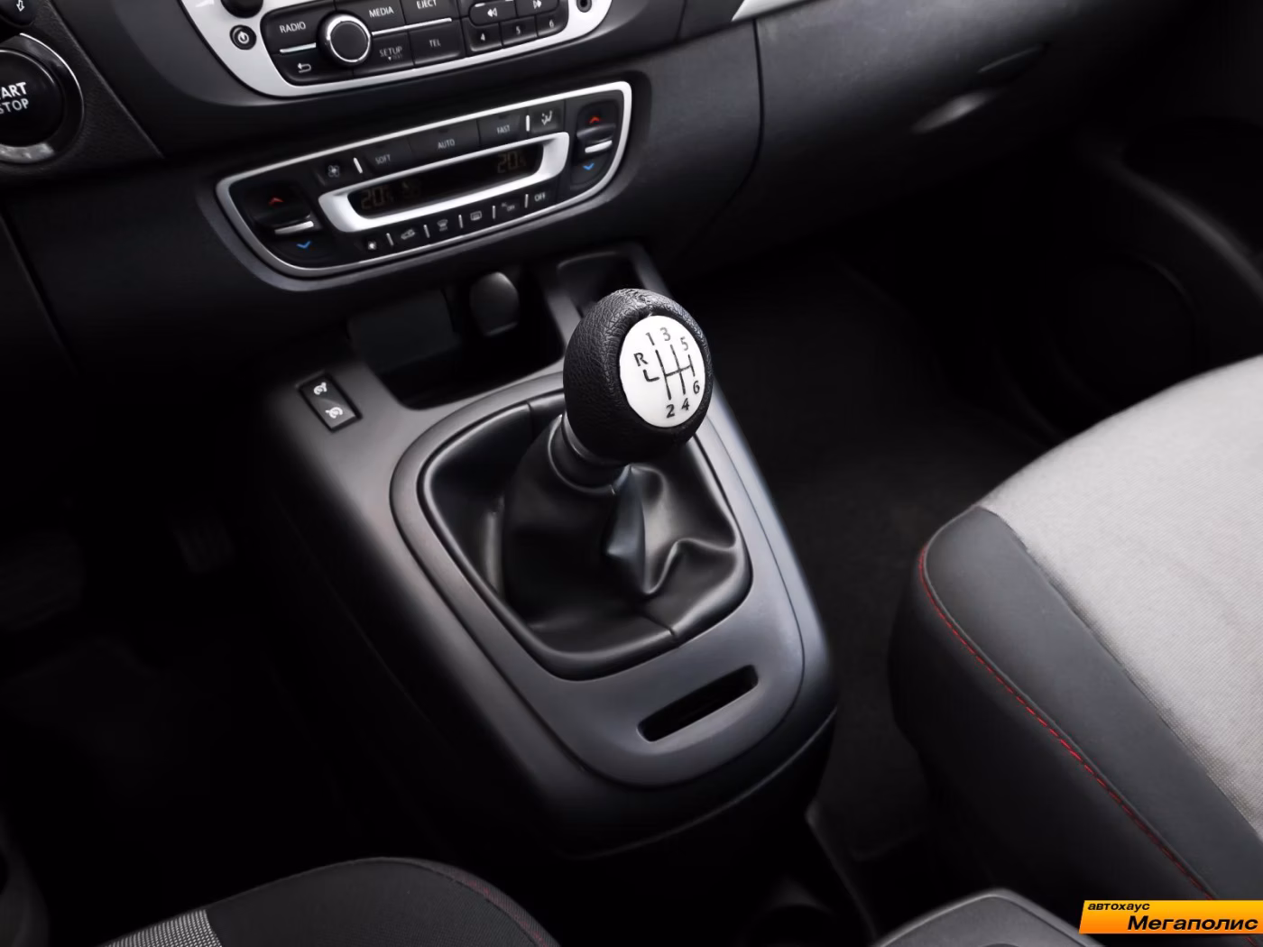 Renault Scenic фото 19