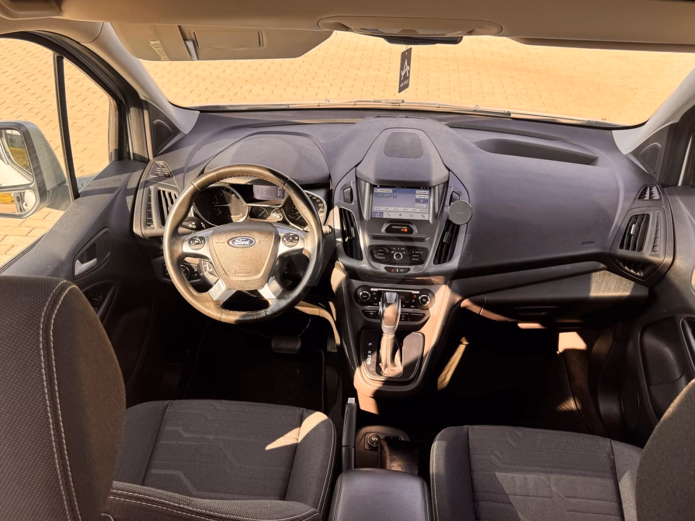 Ford Tourneo Connect фото 13