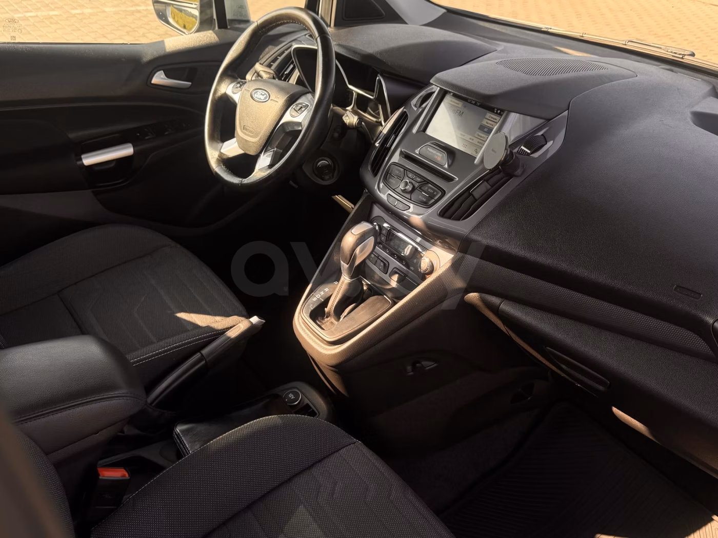 Ford Tourneo Connect фото 14