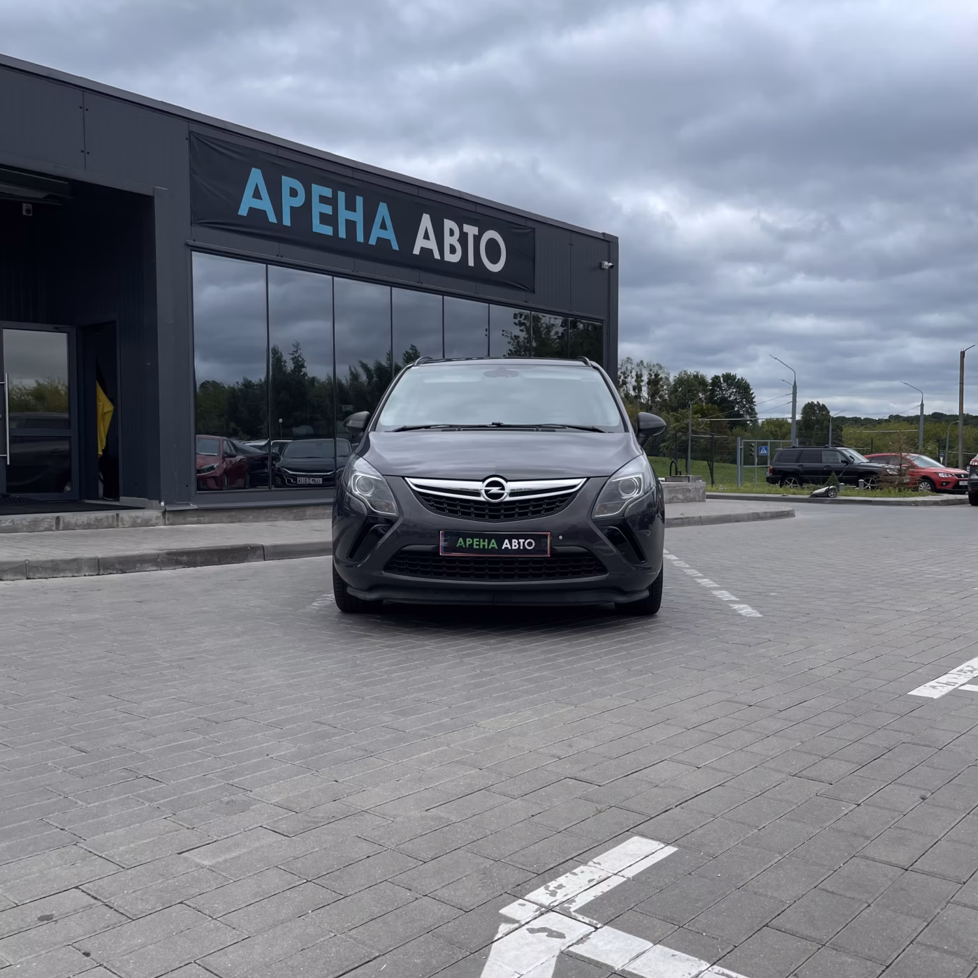 Opel Zafira фото 2