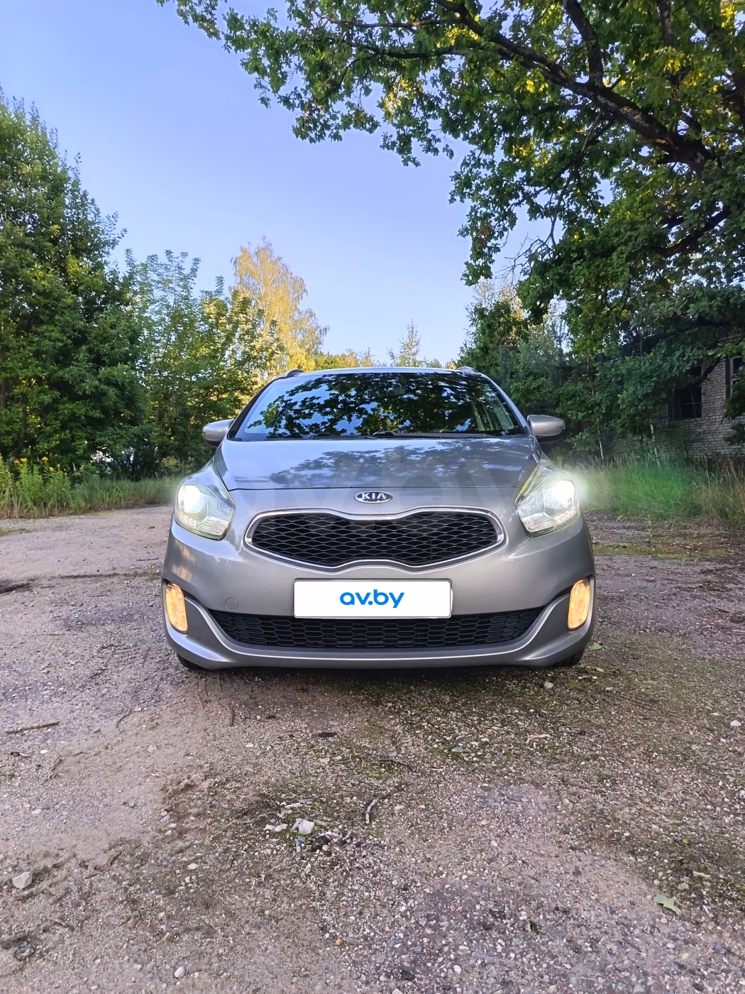 Kia Carens фото 2