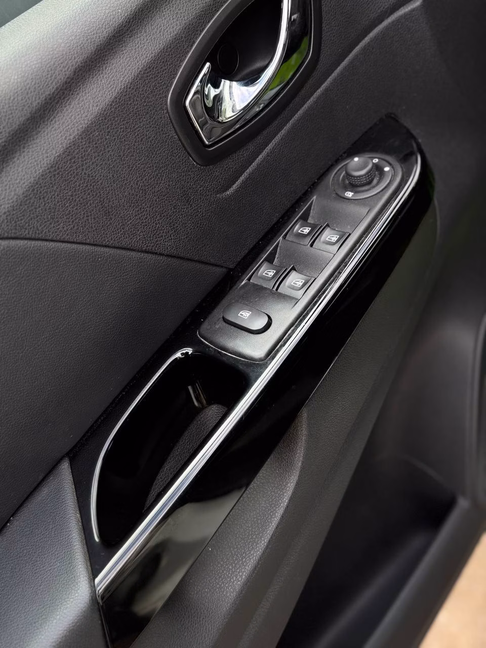 Renault Kaptur фото 9