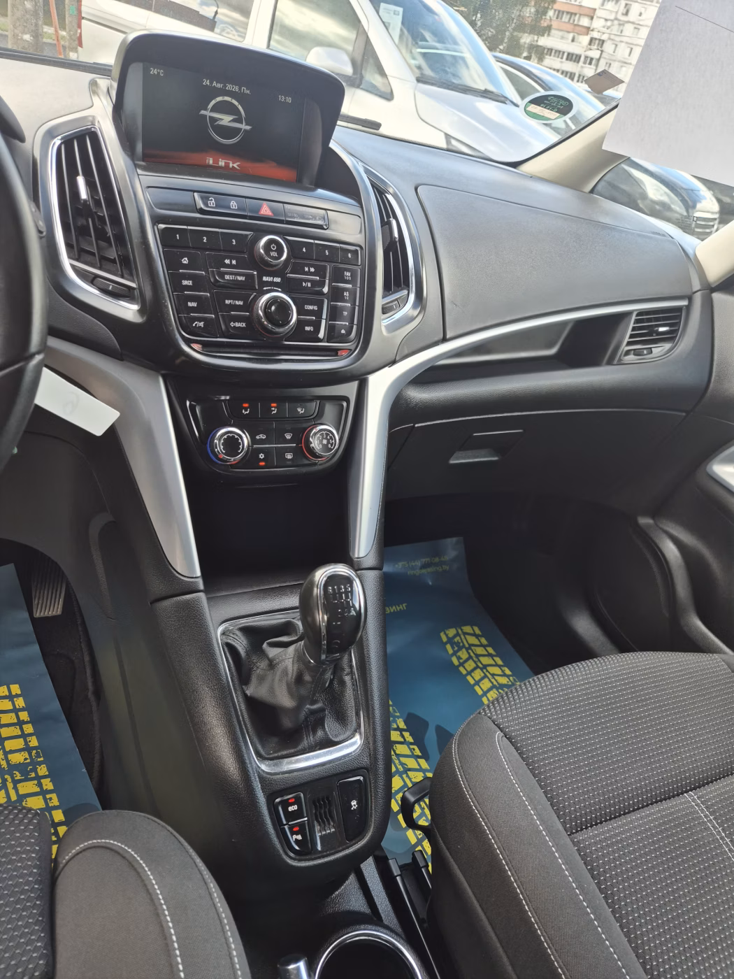 Opel Zafira фото 10