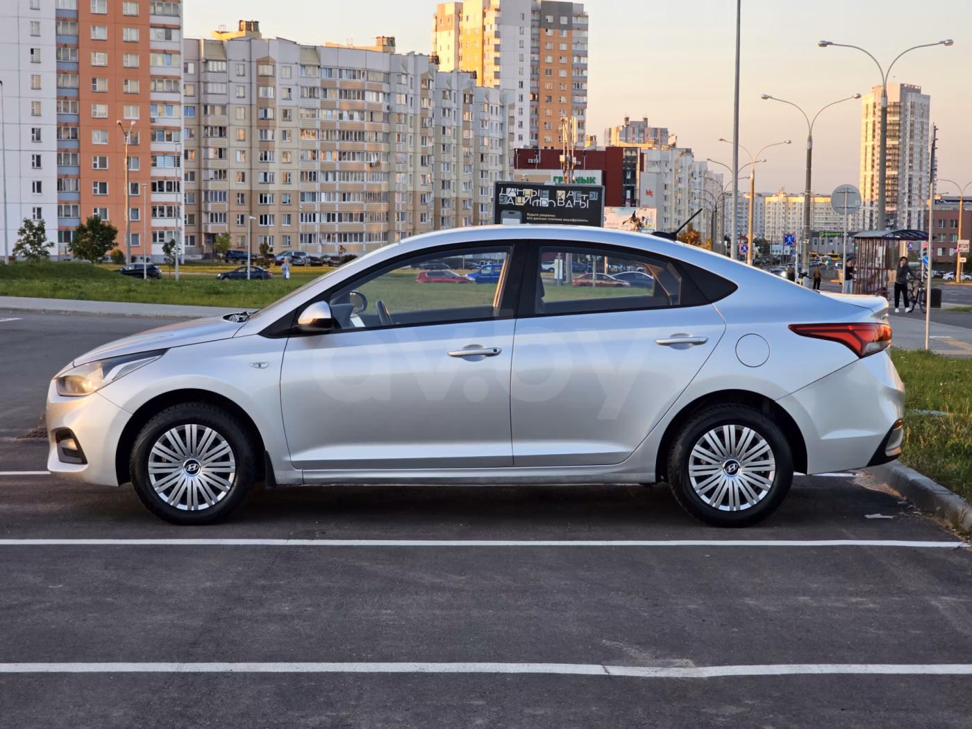 Hyundai Accent фото 4