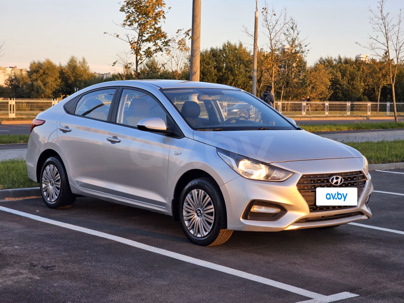 Hyundai Accent фото 5