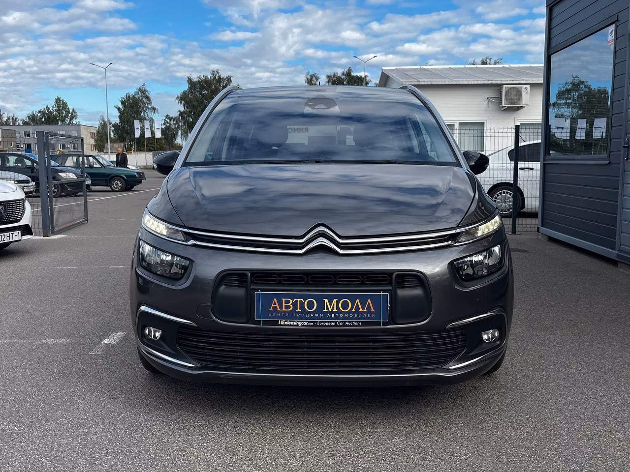Citroen C4 Spacetourer фото 8