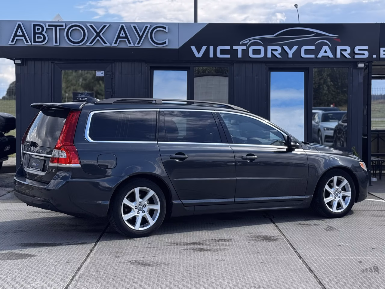 Volvo V70 фото 4