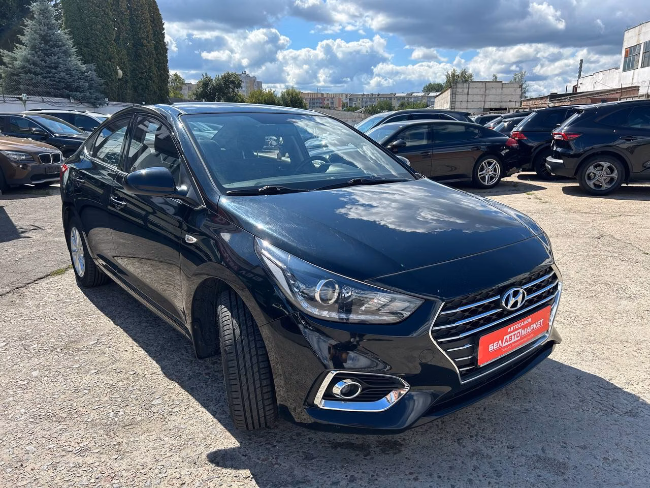 Hyundai Accent фото 2