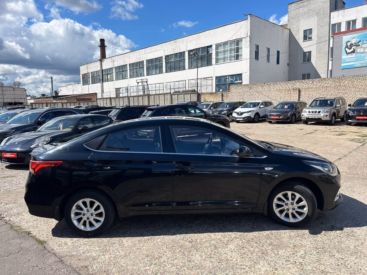 Hyundai Accent фото 3