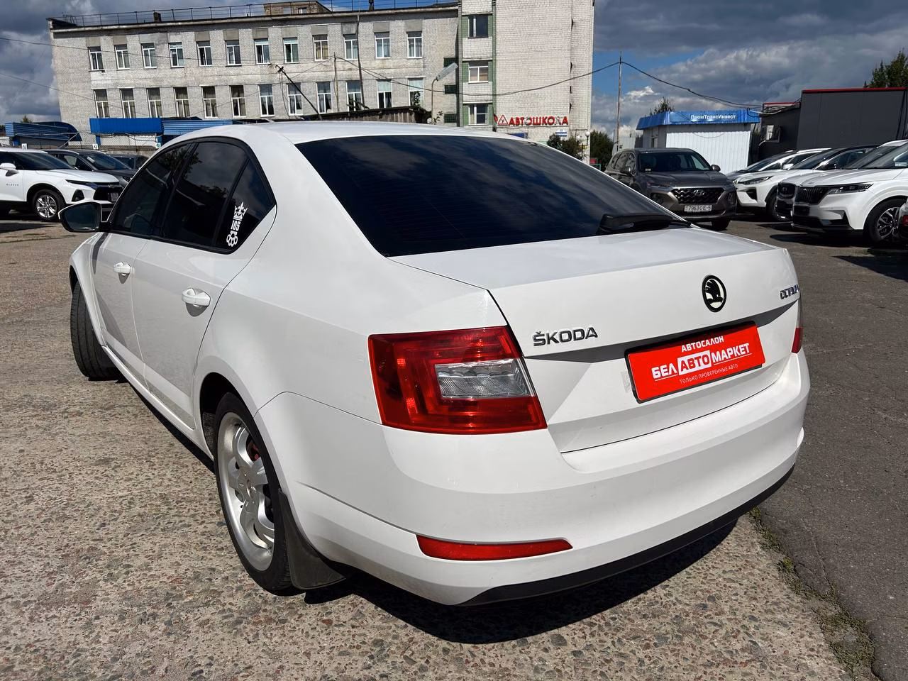 Skoda Octavia фото 7