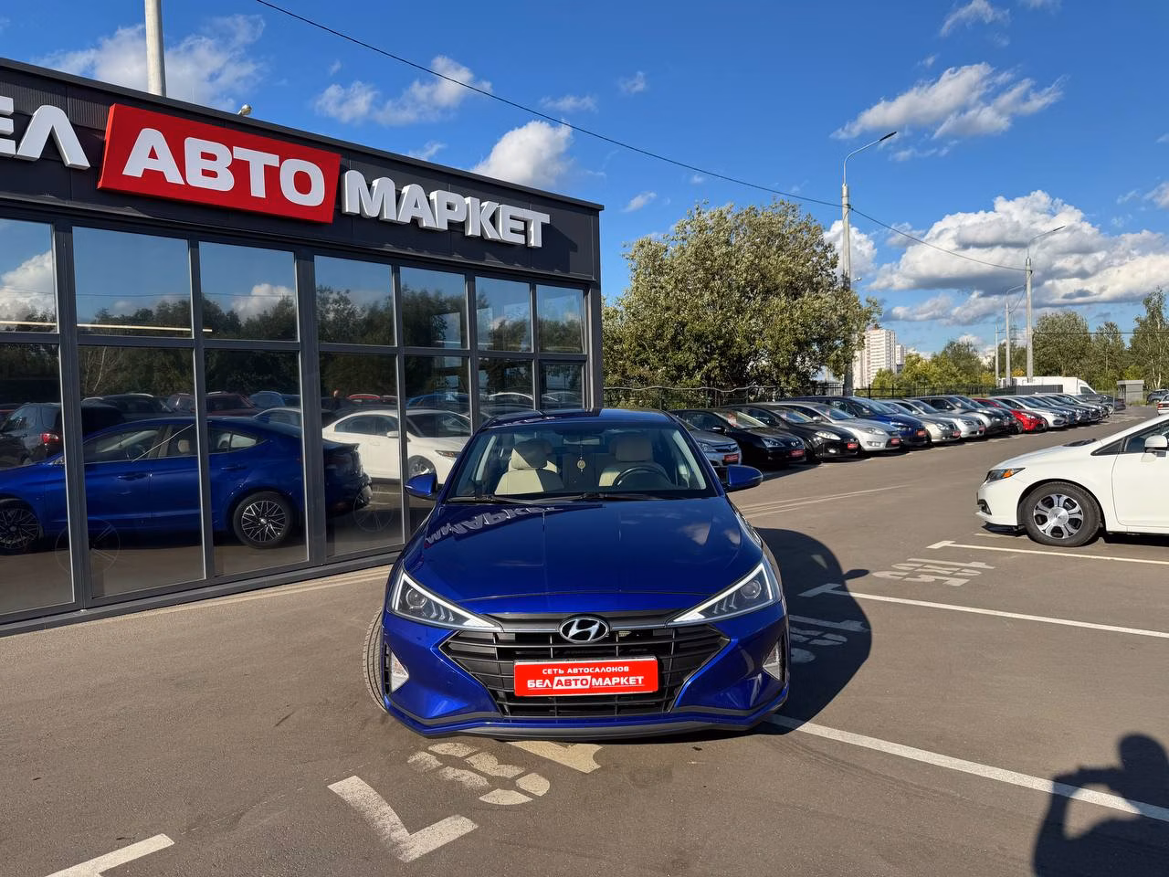 Hyundai Elantra фото 2