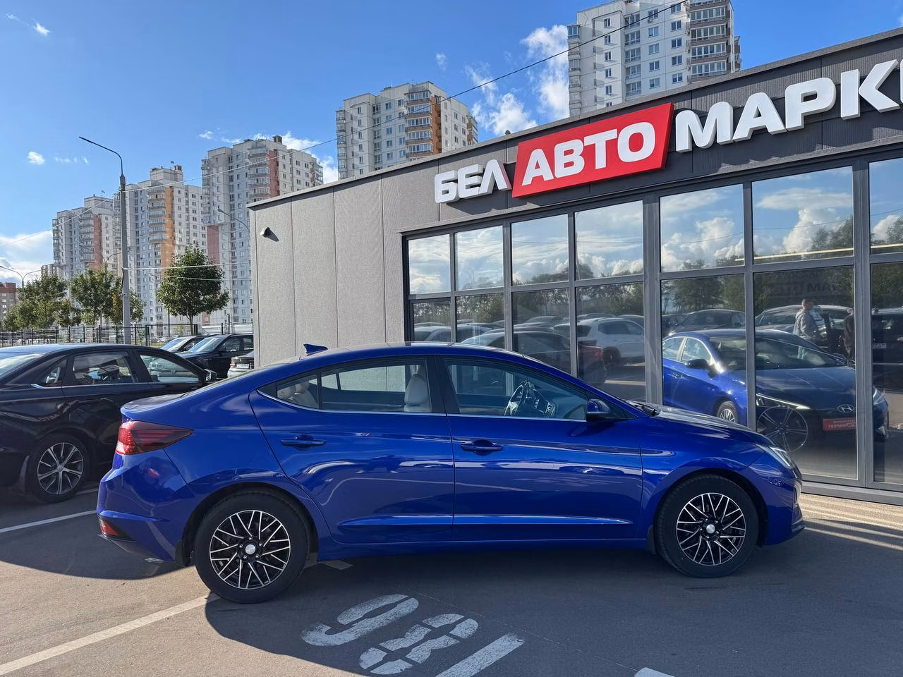 Hyundai Elantra фото 4