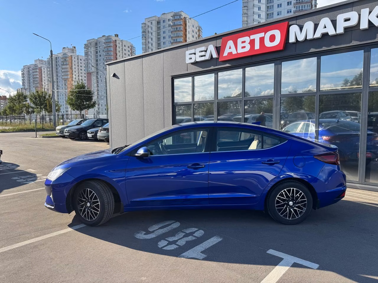 Hyundai Elantra фото 8