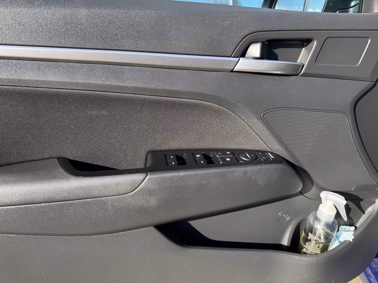 Hyundai Elantra фото 16