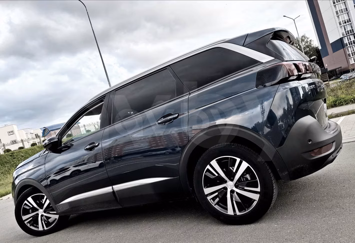 Peugeot 5008 фото 4