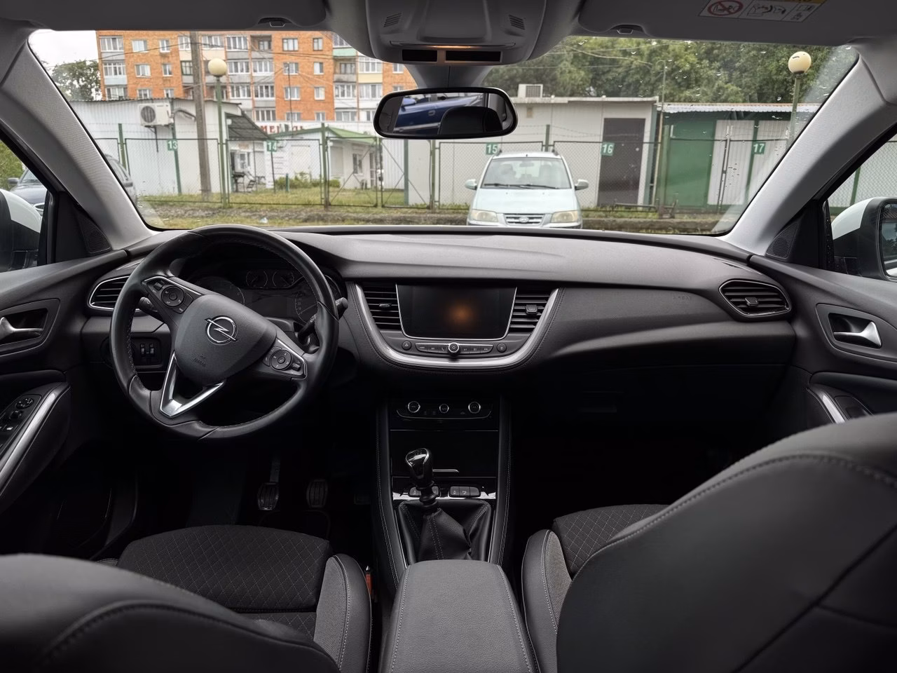 Opel Grandland X фото 10