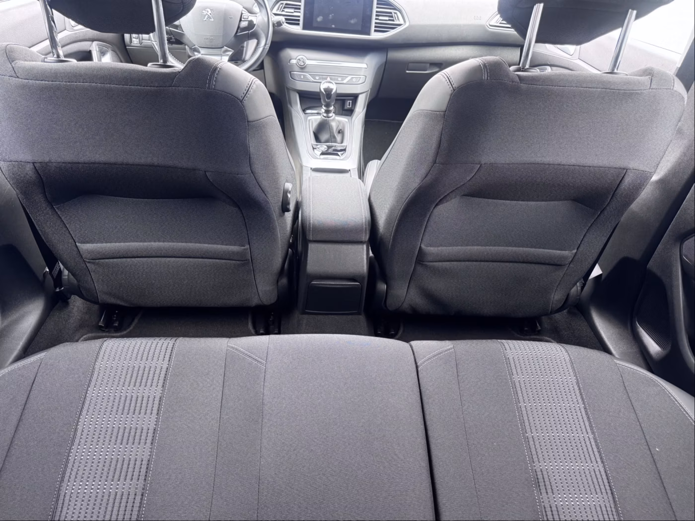 Peugeot 308 фото 16