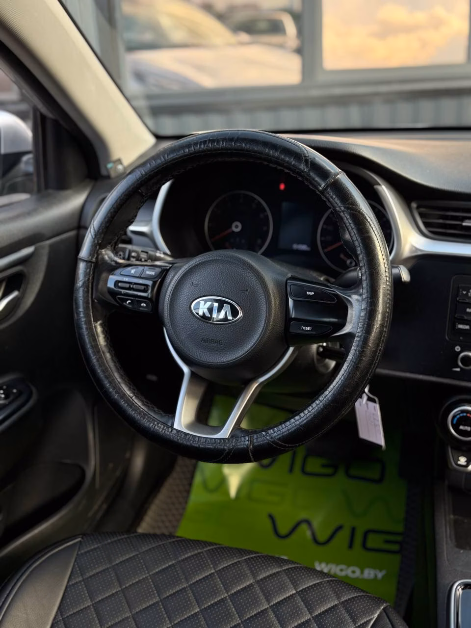 Kia Rio фото 12