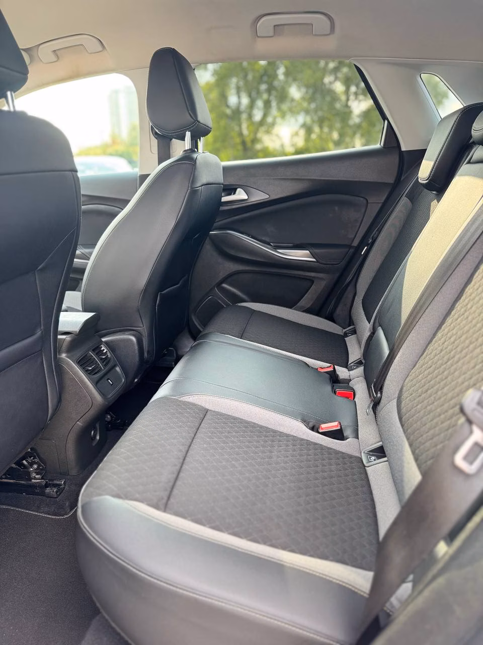 Opel Grandland X фото 18