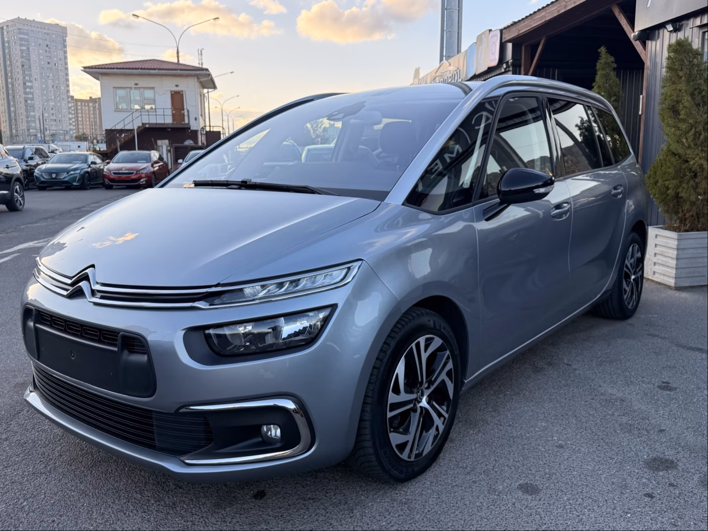 Citroen C4 Spacetourer фото 4