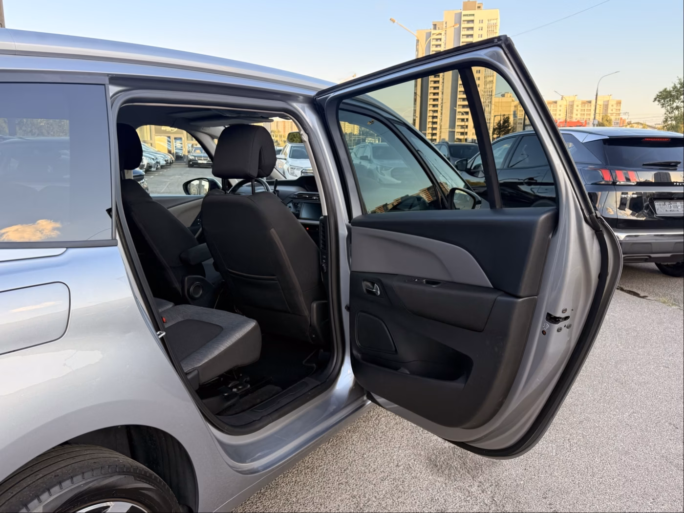 Citroen C4 Spacetourer фото 18