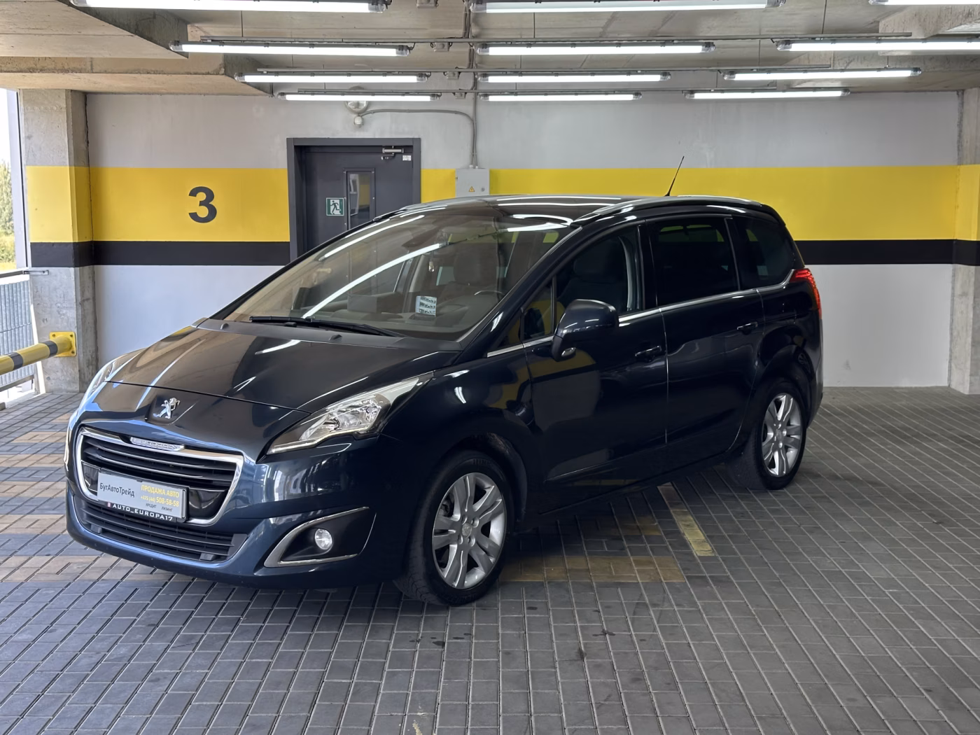 Peugeot 5008 фото 3