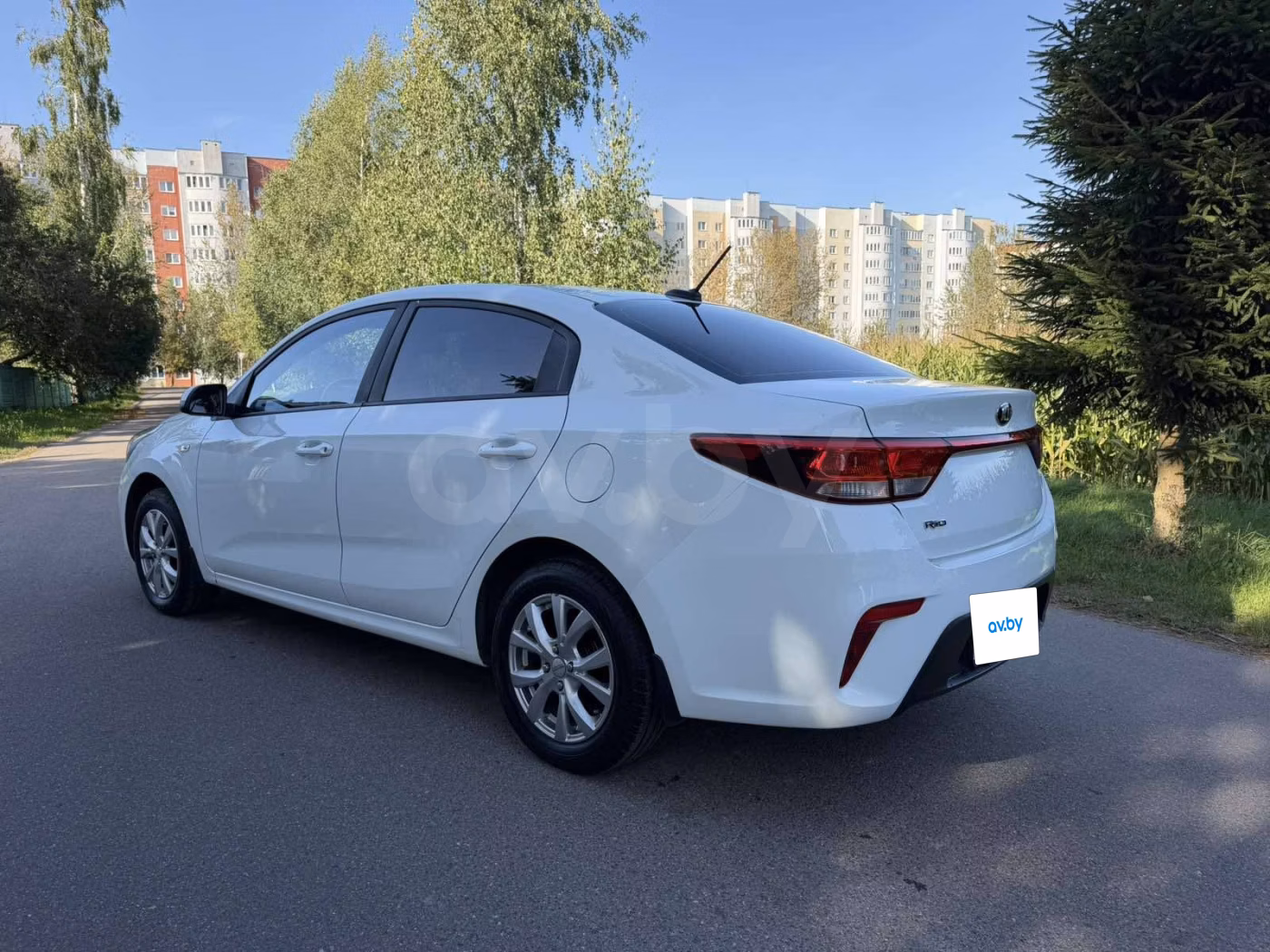 Kia Rio фото 5