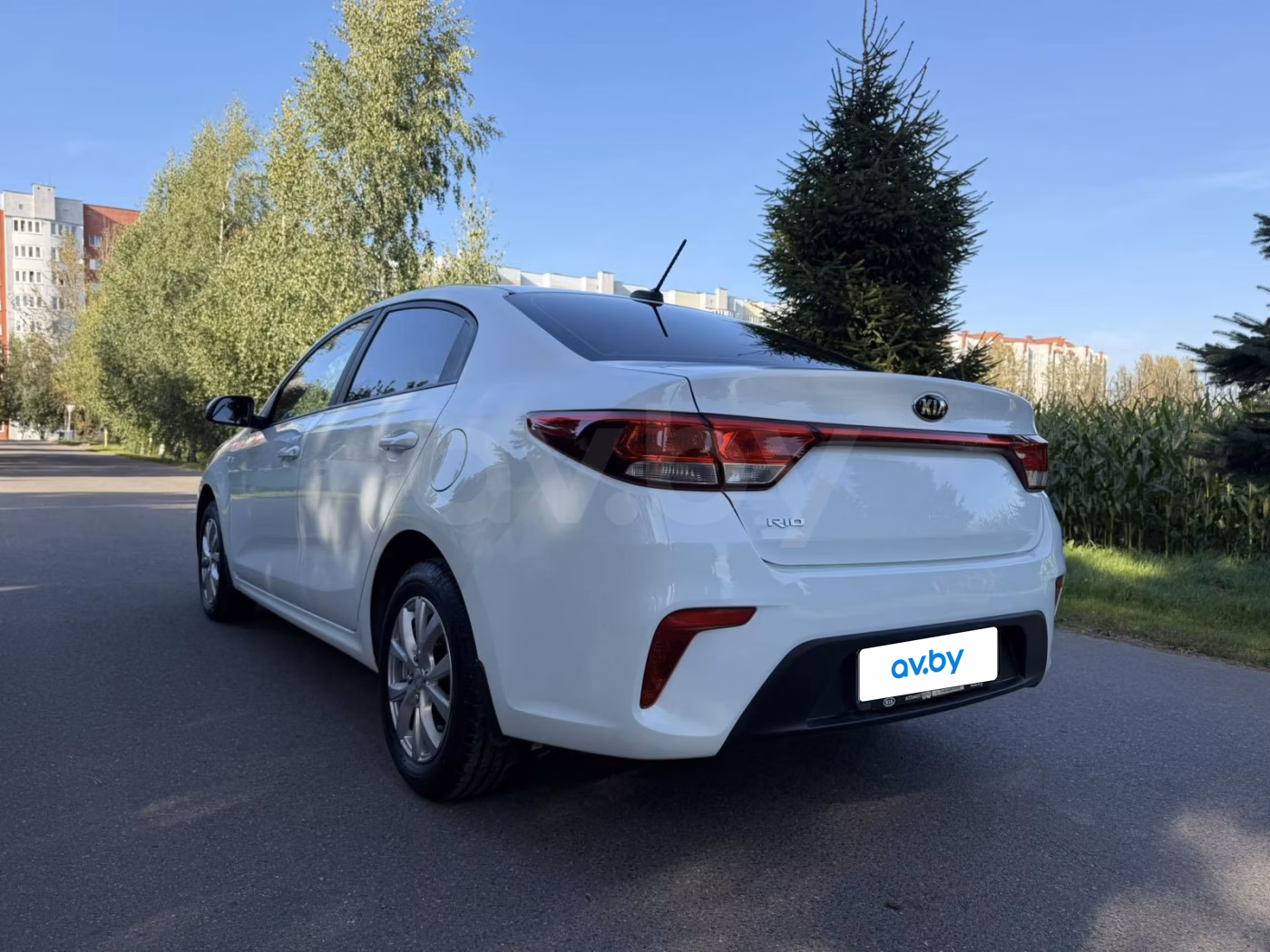 Kia Rio фото 17