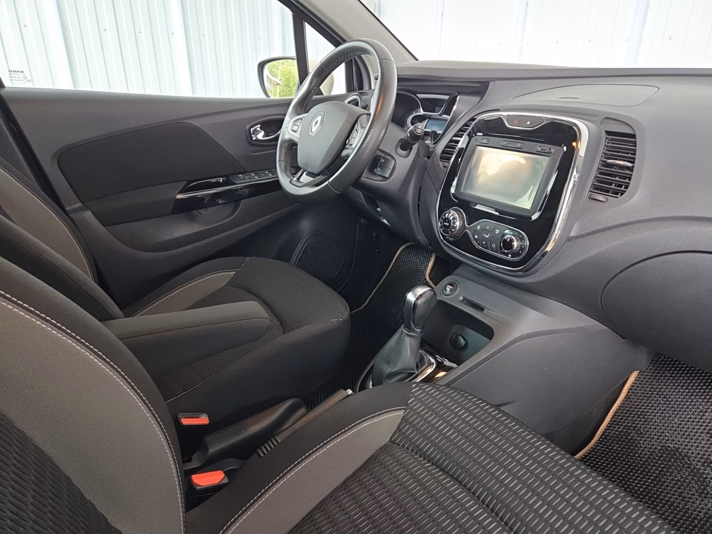 Renault Kaptur фото 14