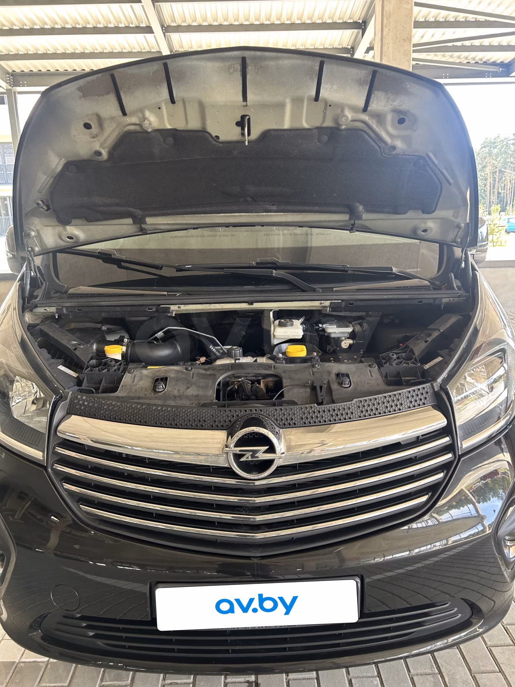 Opel Vivaro фото 5