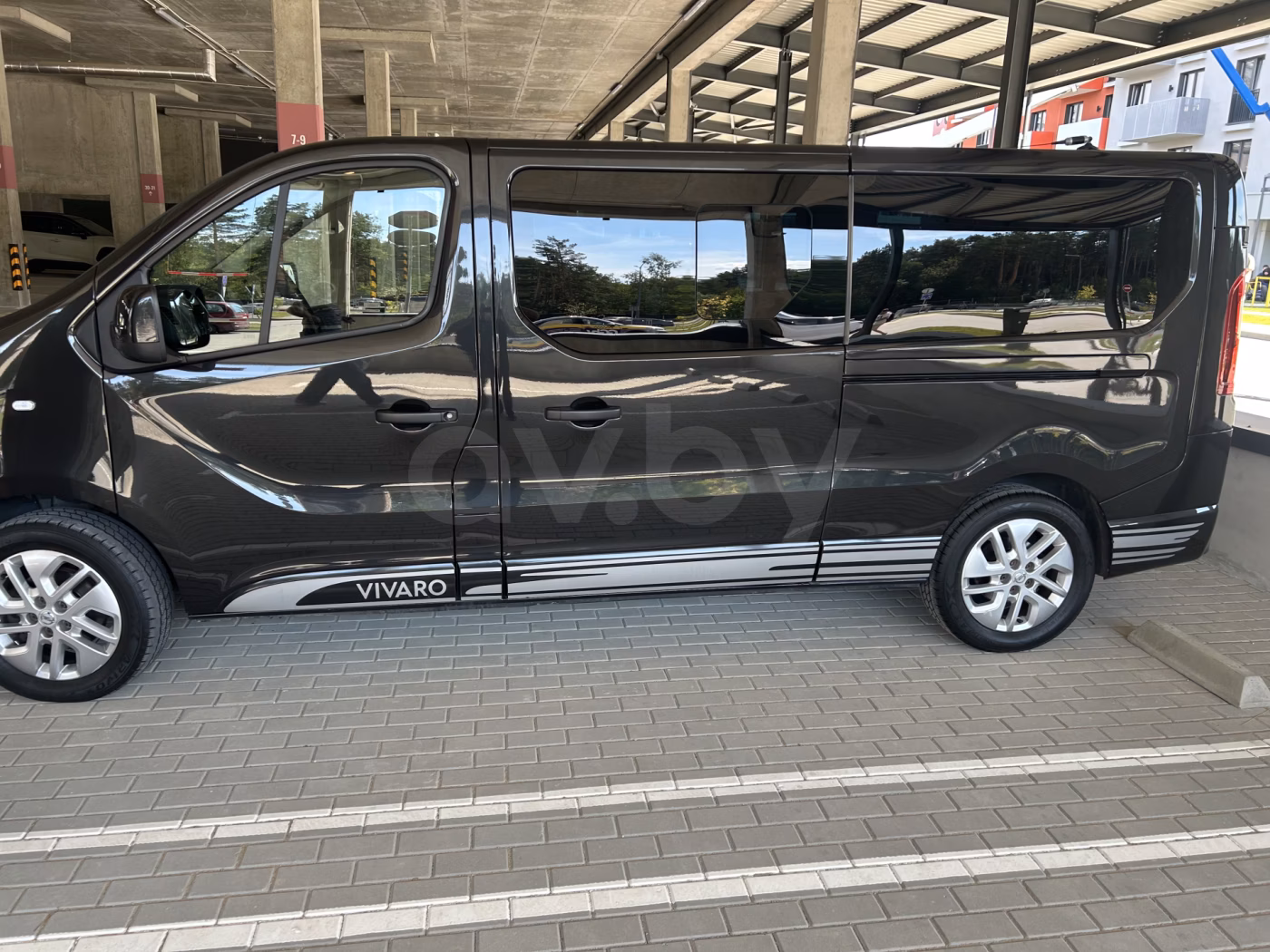 Opel Vivaro фото 8