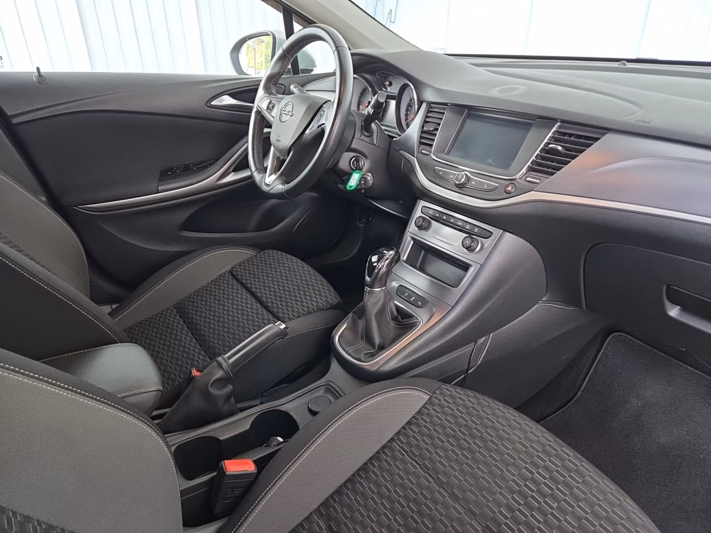 Opel Astra фото 14