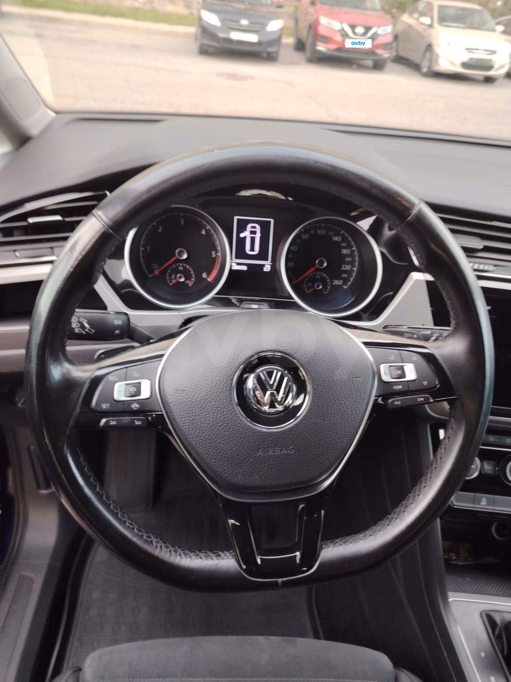 Volkswagen Touran фото 13